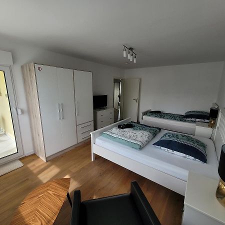 Ferienwohnung Anna Oftersheim Schwetzingen Hockenheim 3 Zimmer Mit Balkon Luaran gambar