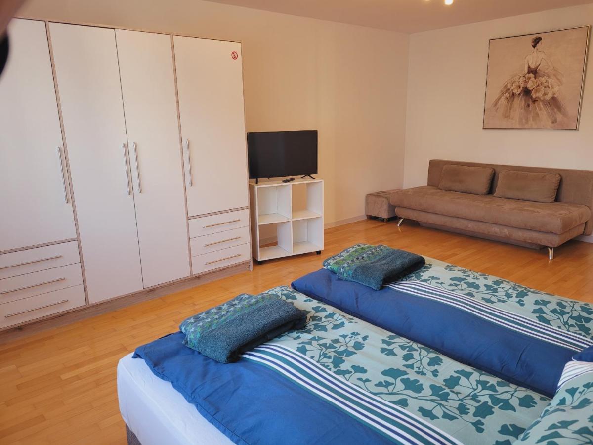 Ferienwohnung Anna Oftersheim Schwetzingen Hockenheim 3 Zimmer Mit Balkon Luaran gambar